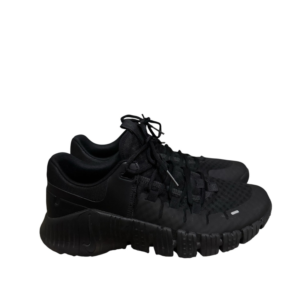 Nike - Picture 4 of 4